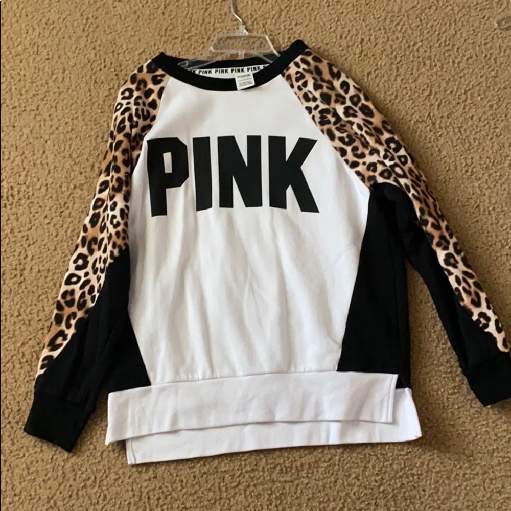 White crew neck sweater